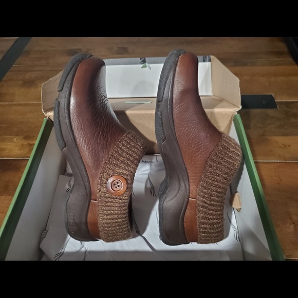 Dansko Shoes - Picture 1 of 5